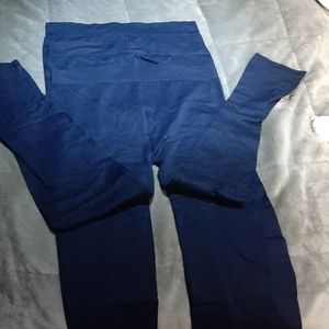 Bundle of three leggings